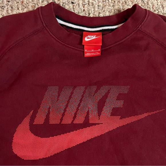 nike crewneck - Picture 2 of 2